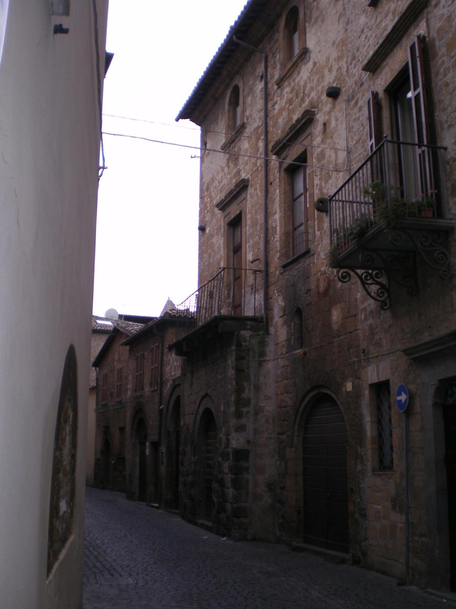 Hotel Valentino Centro Storico Orvieto Luaran gambar
