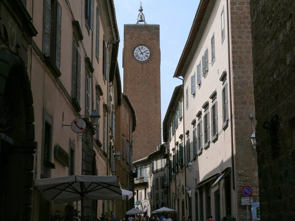 Hotel Valentino Centro Storico Orvieto Luaran gambar