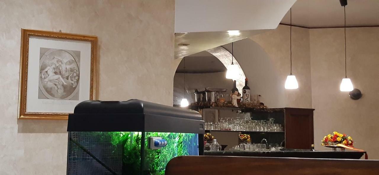 Hotel Valentino Centro Storico Orvieto Luaran gambar
